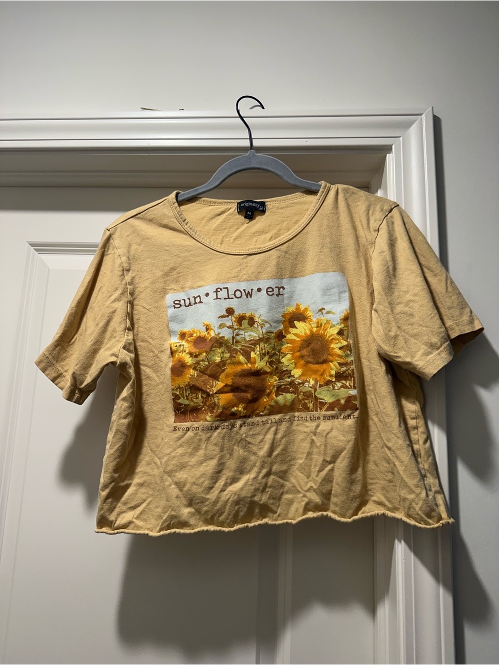 Originality Sunflower Graphic Crop Tee Mustard Yellow Size Medium Made in USA